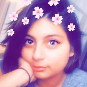 Meet your Posher, Iliana